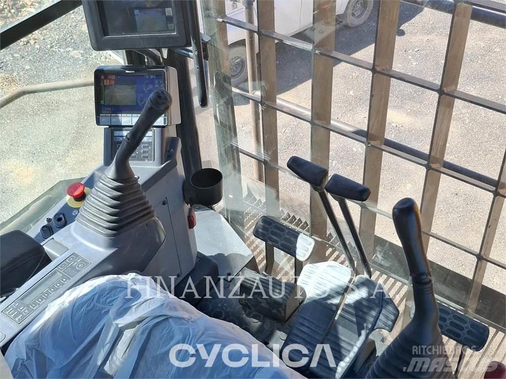 Komatsu PC2000-11 Crawler excavators