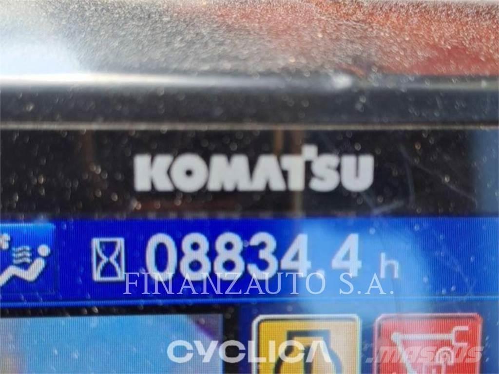 Komatsu PC210 Crawler excavators