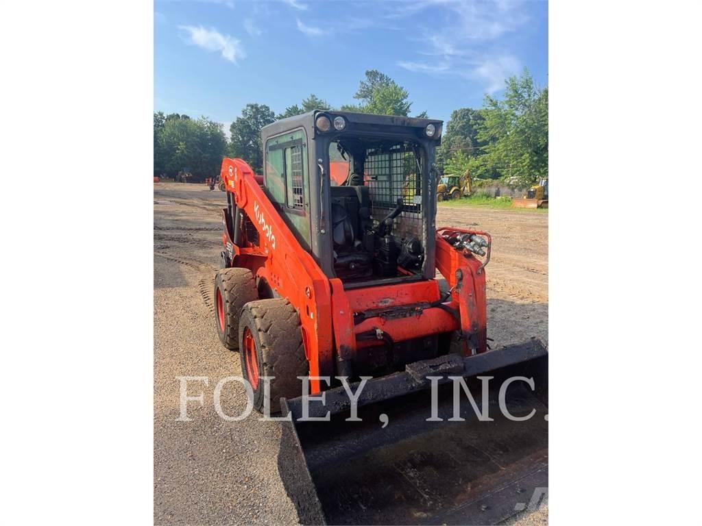 Kubota SSV75 Skid steer loaders
