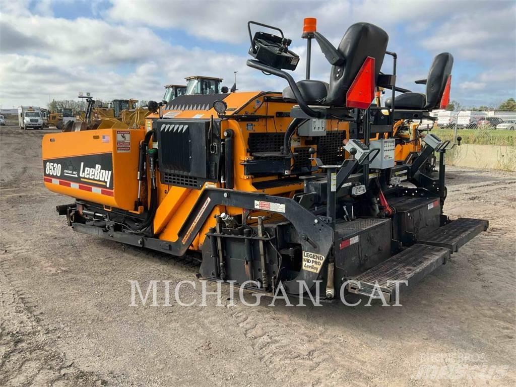 LeeBoy 8530 Asphalt pavers