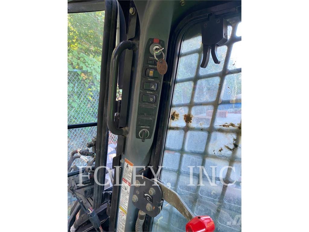 New Holland L185 Skid steer loaders