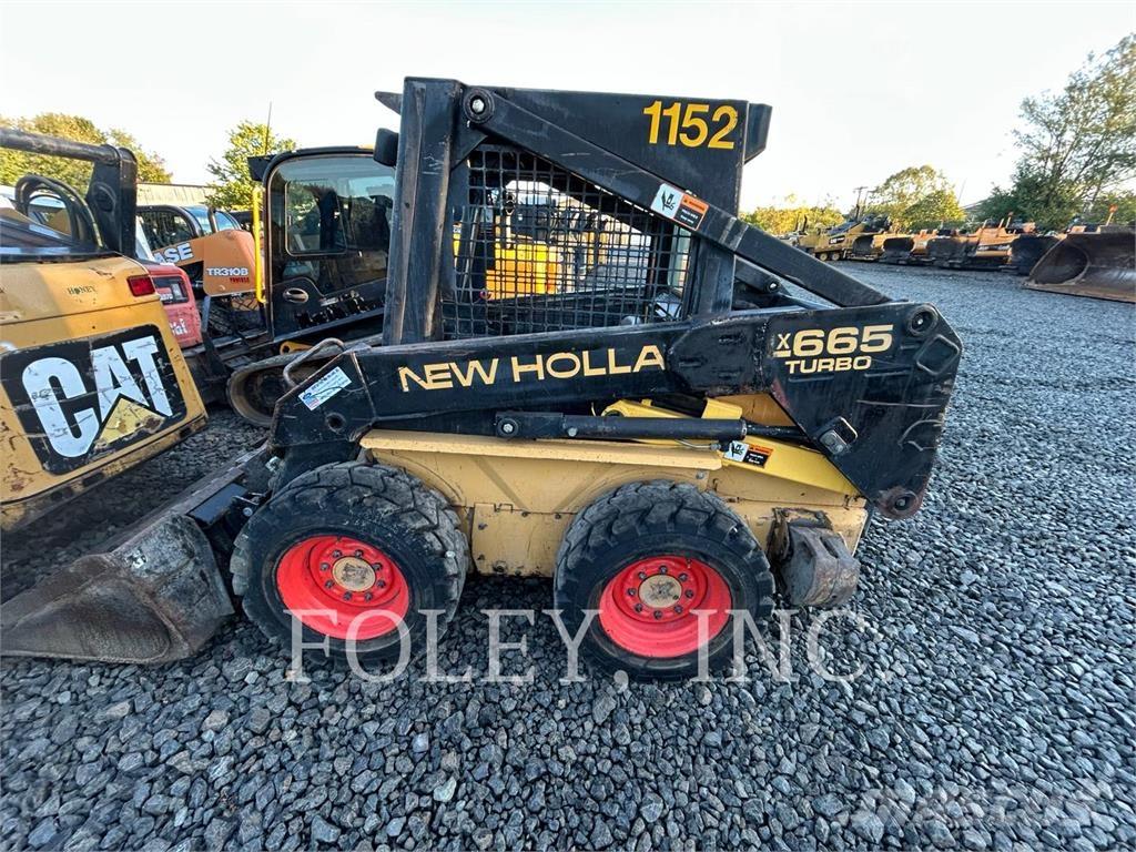 New Holland LX665 Skid steer loaders