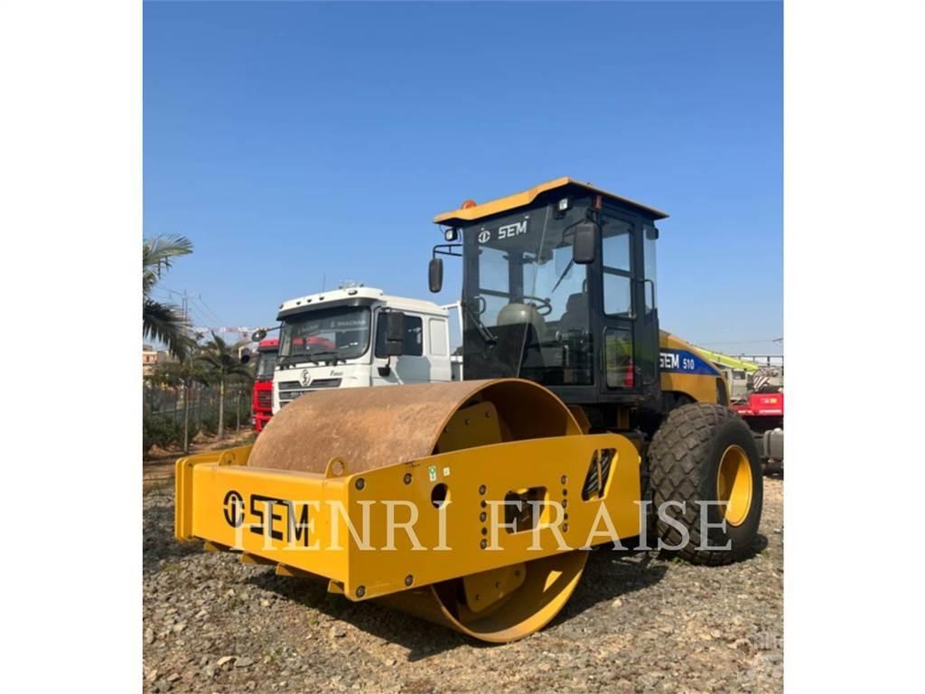 SEM MACHINERY 510 Soil compactors