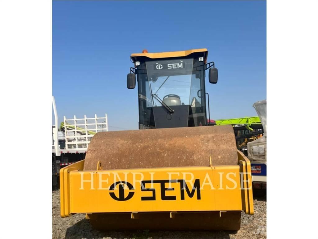 SEM MACHINERY 510 Soil compactors