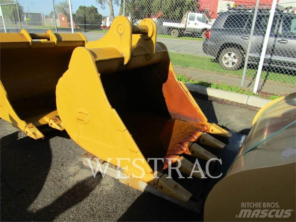 Strickland MFG. 320E Buckets
