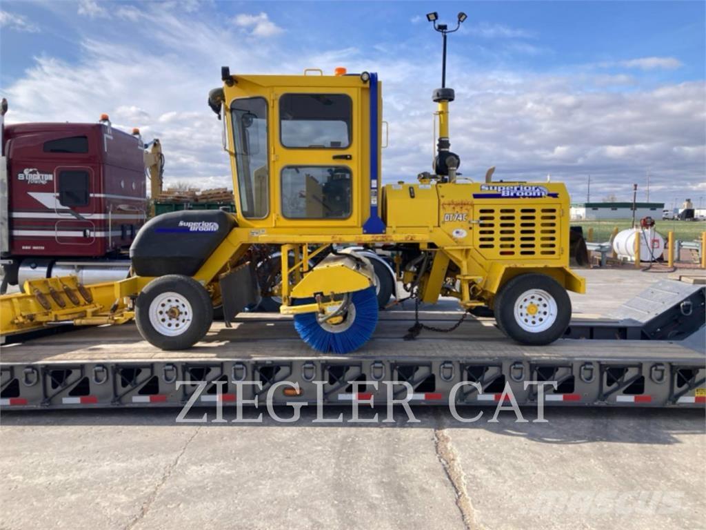 Superior DT74C Sweepers
