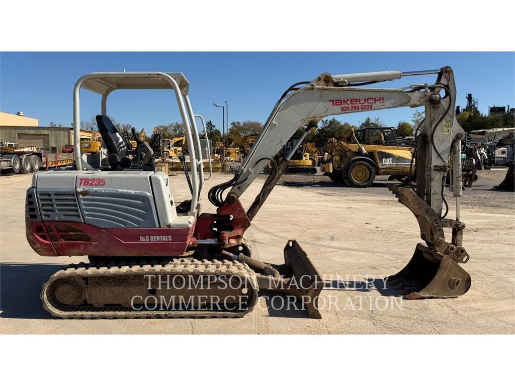 Takeuchi TB235 Mini excavators < 7t (Mini diggers)