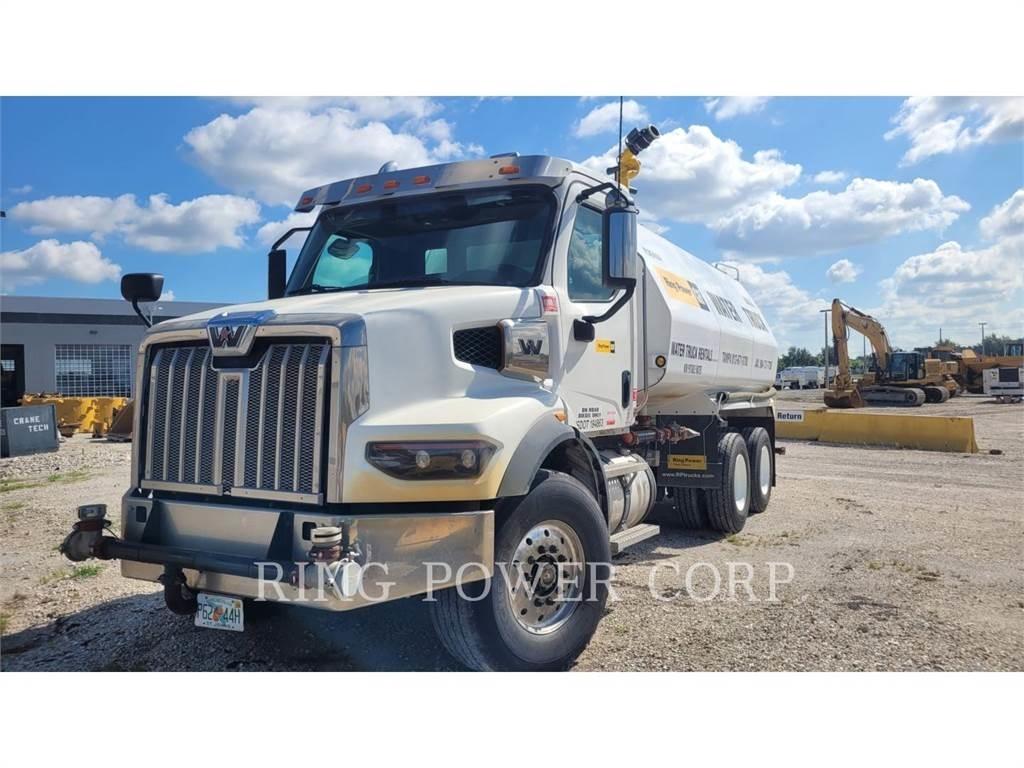United WT5000 Tanker trucks