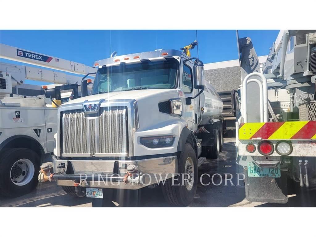 United WT5000 Tanker trucks
