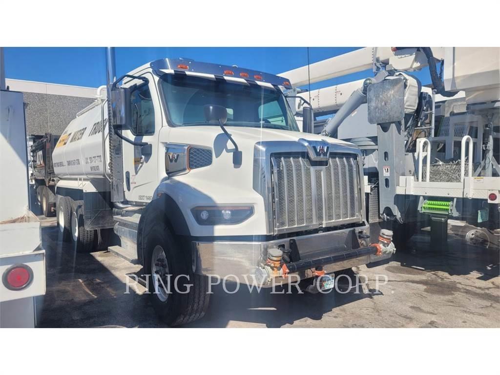United WT5000 Tanker trucks