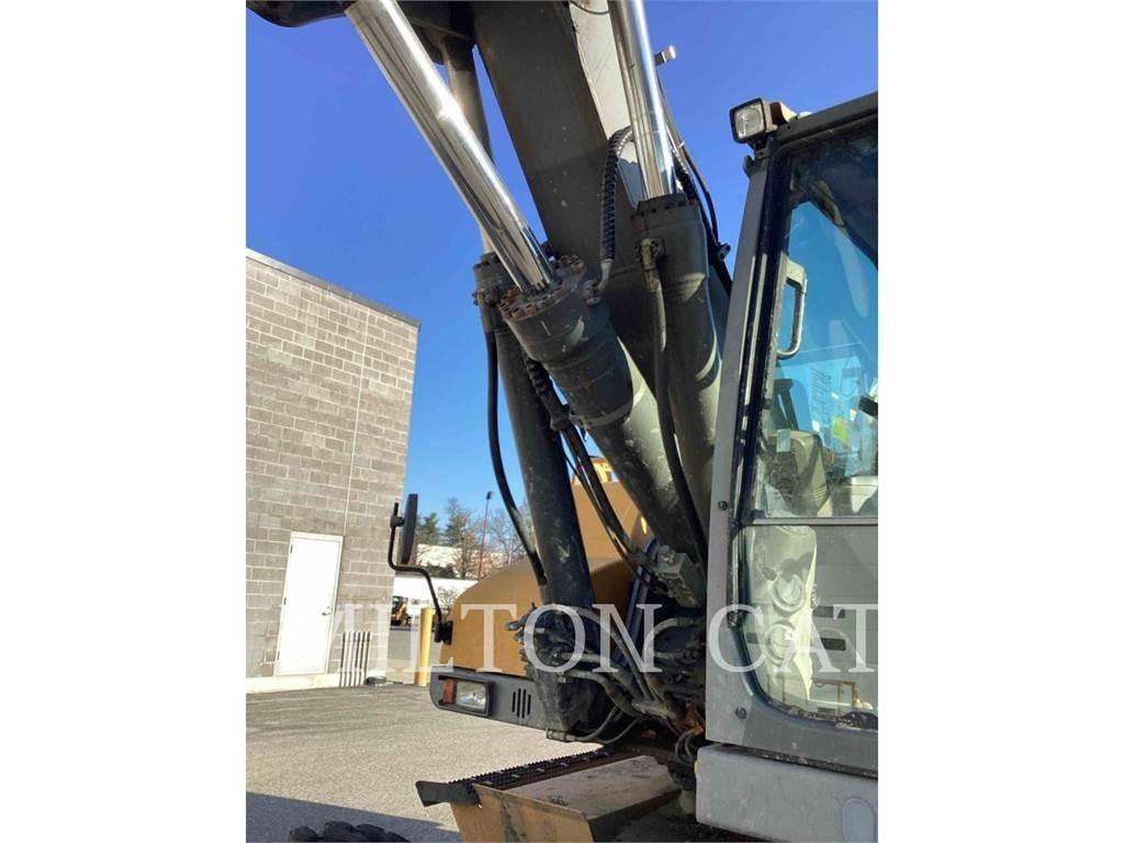 Volvo EW210C Crawler excavators