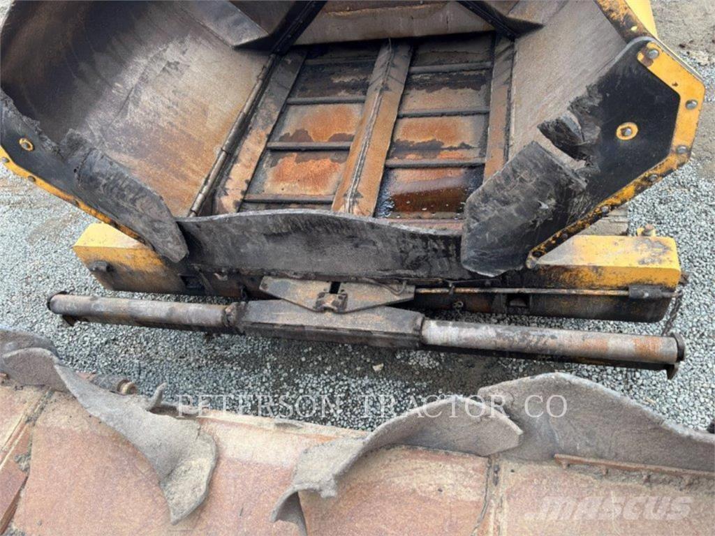 Weiler P385A Asphalt pavers