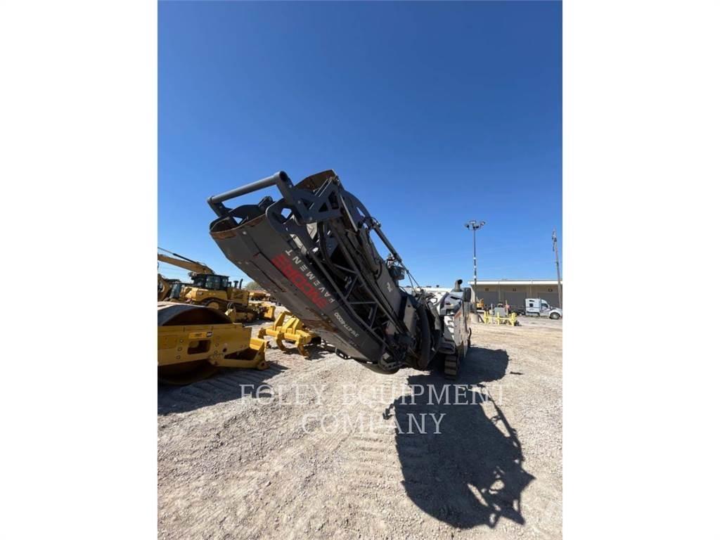 Wirtgen W120CFI Asphalt pavers