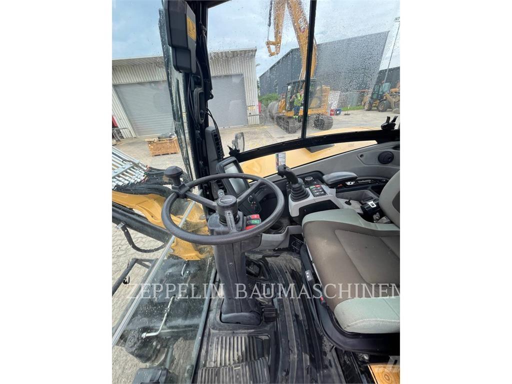 Zeppelin ZM70 Wheeled excavators