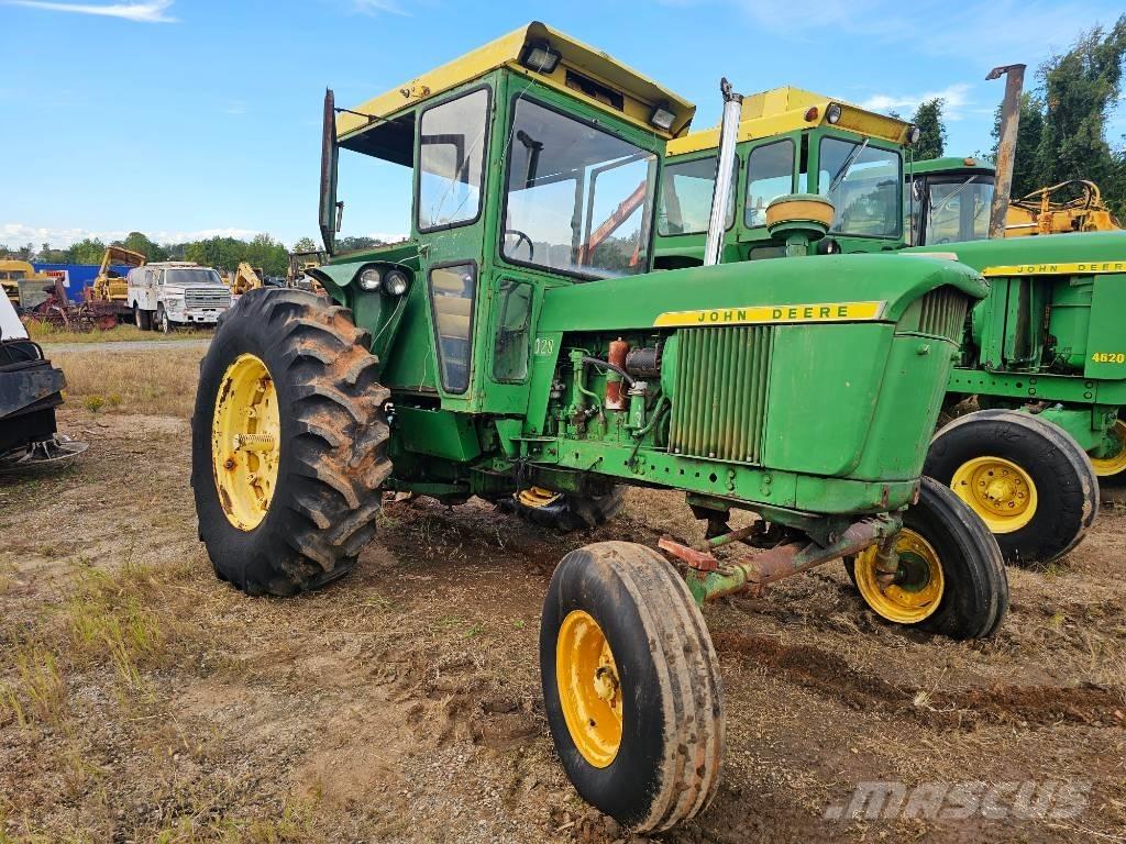 John Deere 4020 D Tractors