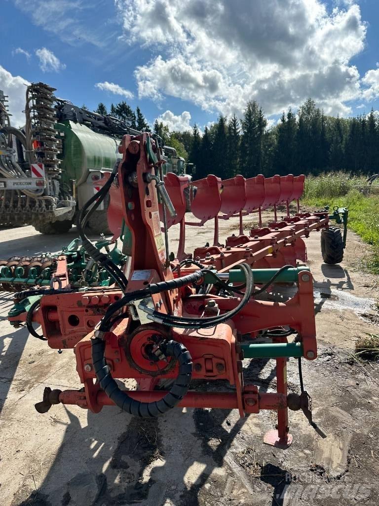 Kverneland Packomat Reversible ploughs