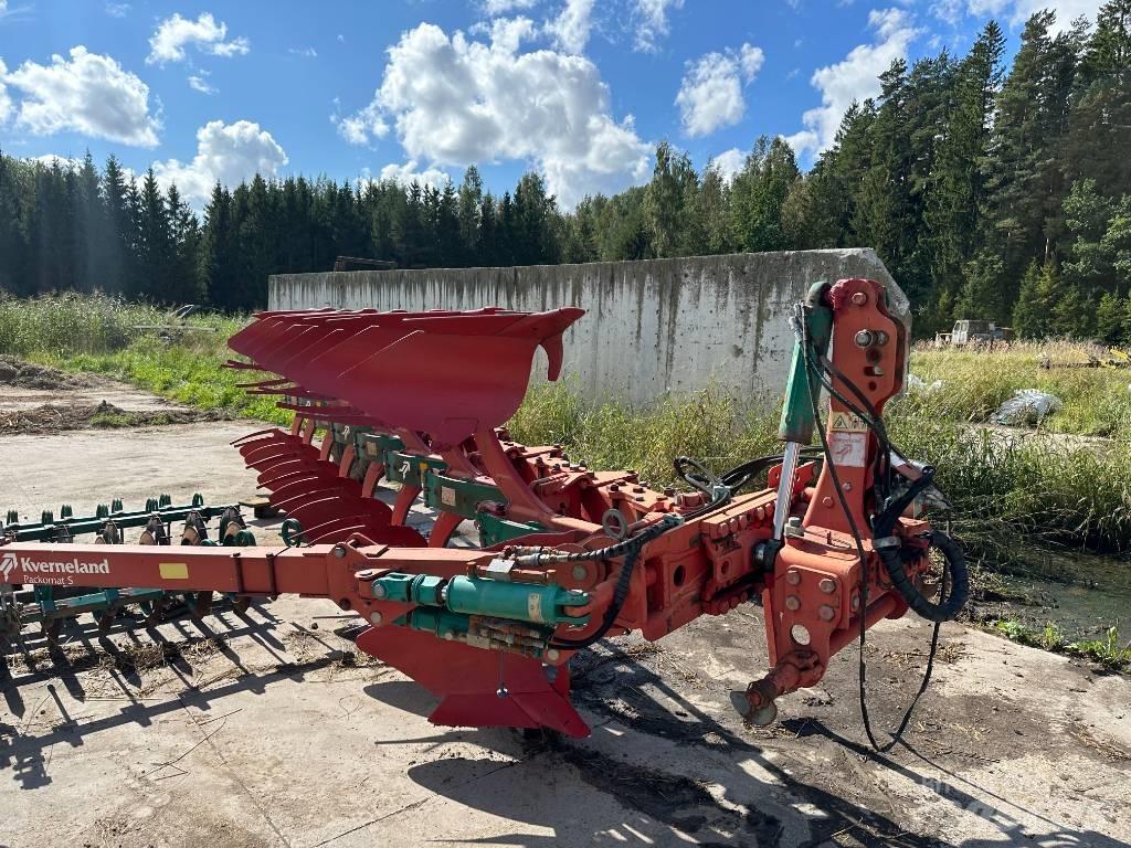 Kverneland Packomat Reversible ploughs