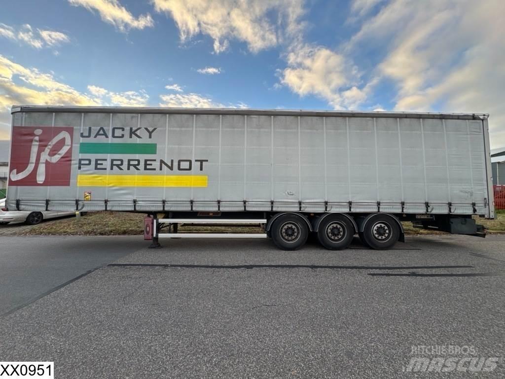 Fruehauf Tautliner Curtain sider semi-trailers