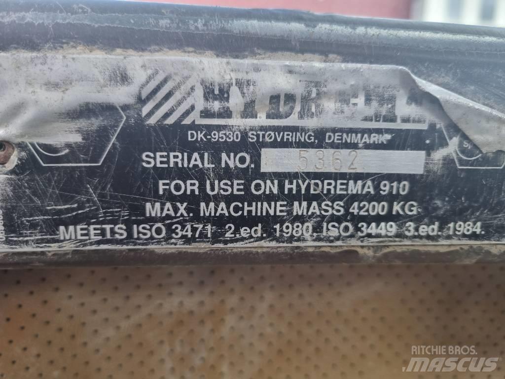 Hydrema 910 Articulated Haulers