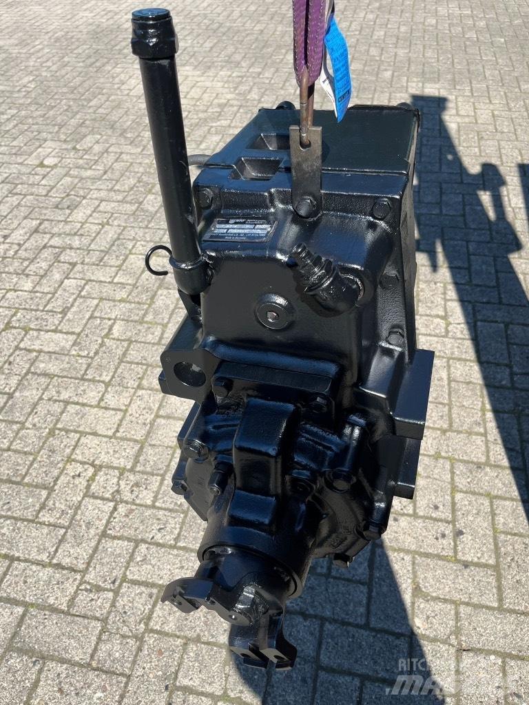 John Deere LOK 87.4 Transmission