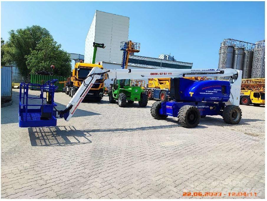 JLG 800 AJ Articulated boom lifts