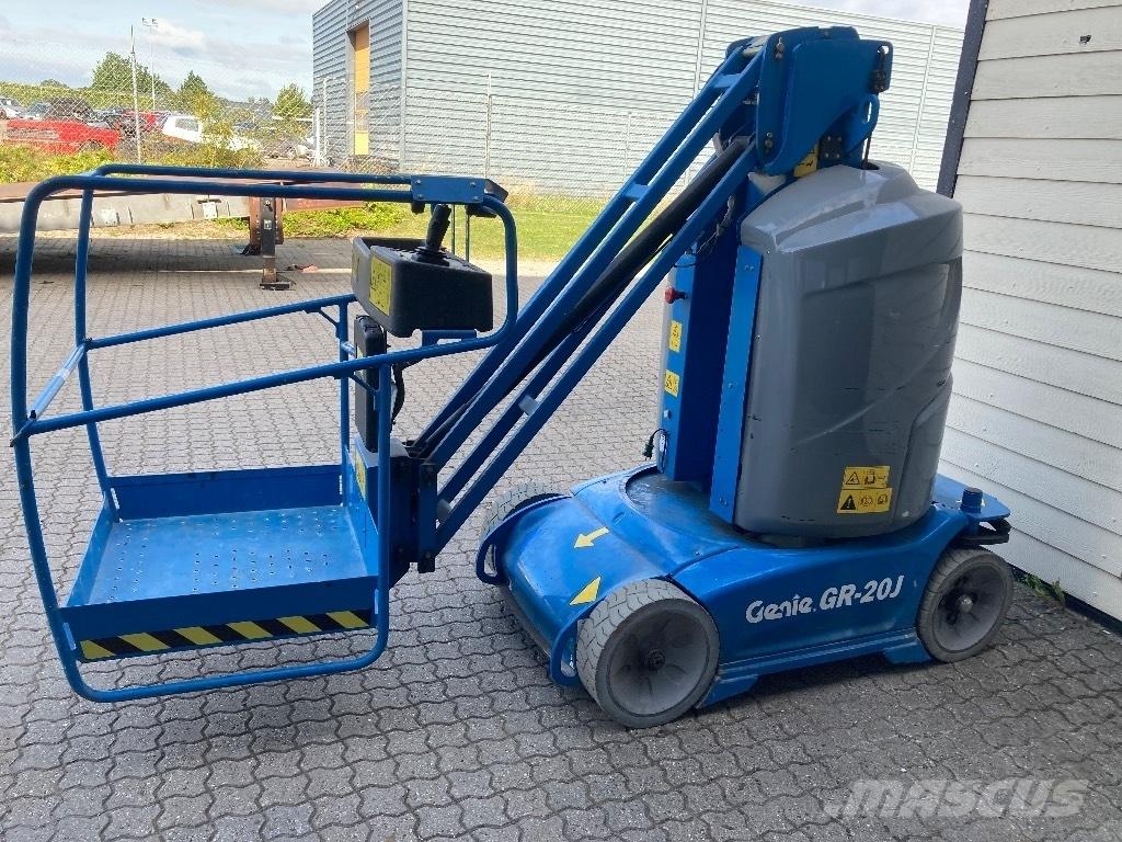 Genie GR 20 J Used Personnel lifts and access elevators