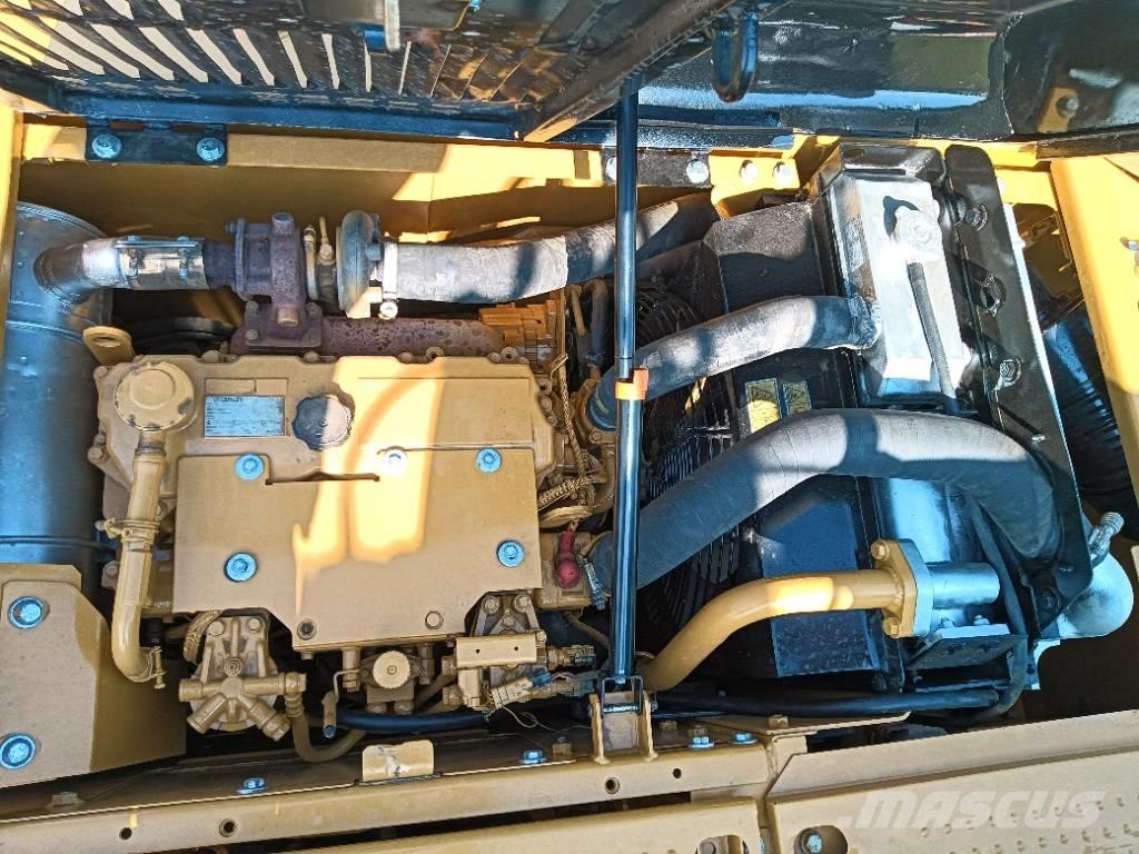 CAT 313 Crawler excavators