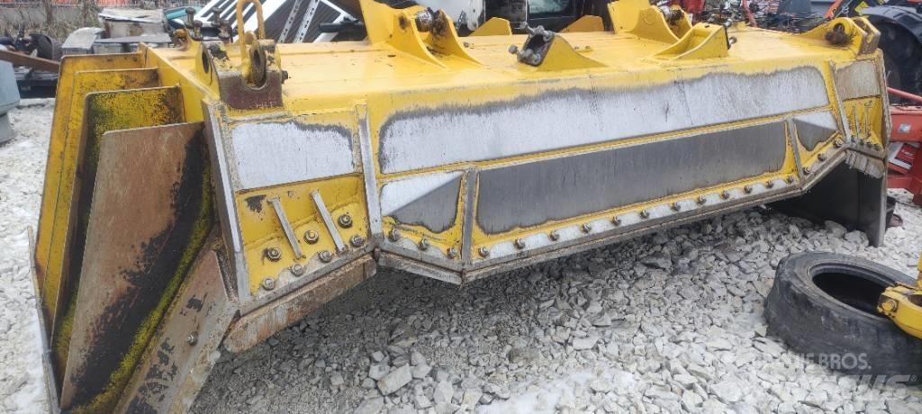 Komatsu D 65 EX-18 Crawler dozers