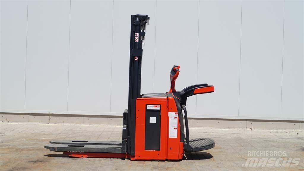Linde L20APi Pedestrian stacker
