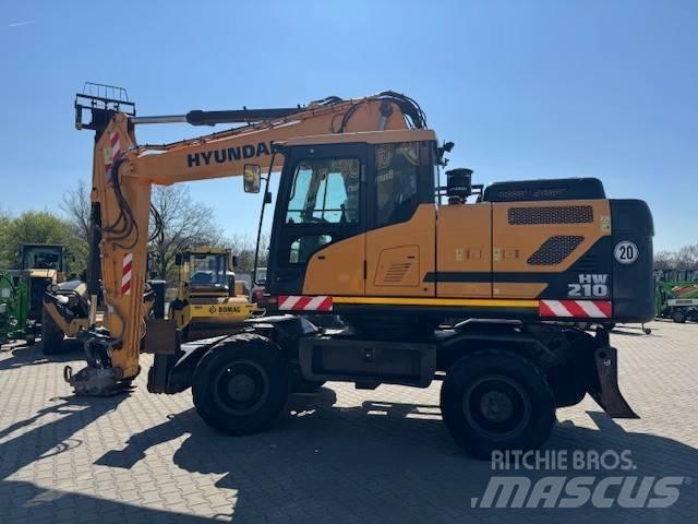 Hyundai HW 210 Wheeled excavators