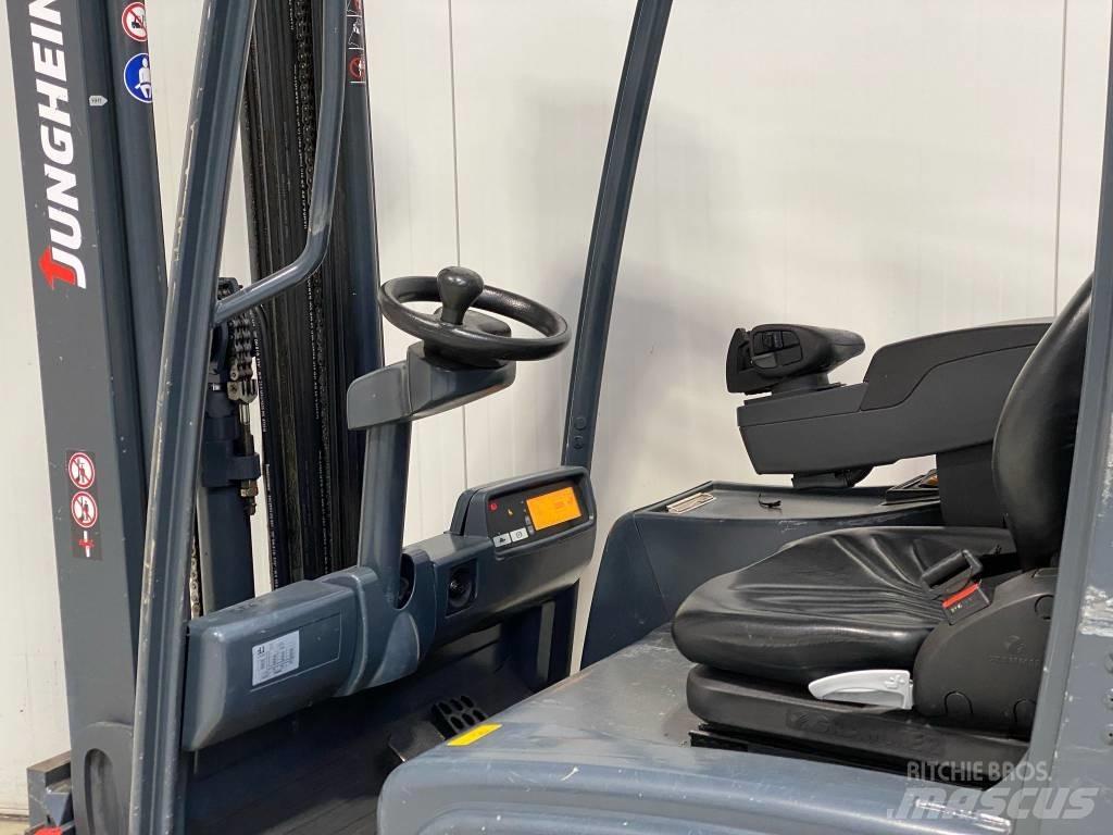 Jungheinrich EFG216k Electric forklift trucks