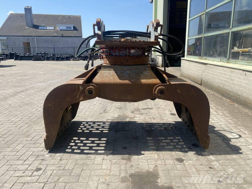 Demarec CW 45 Grapples