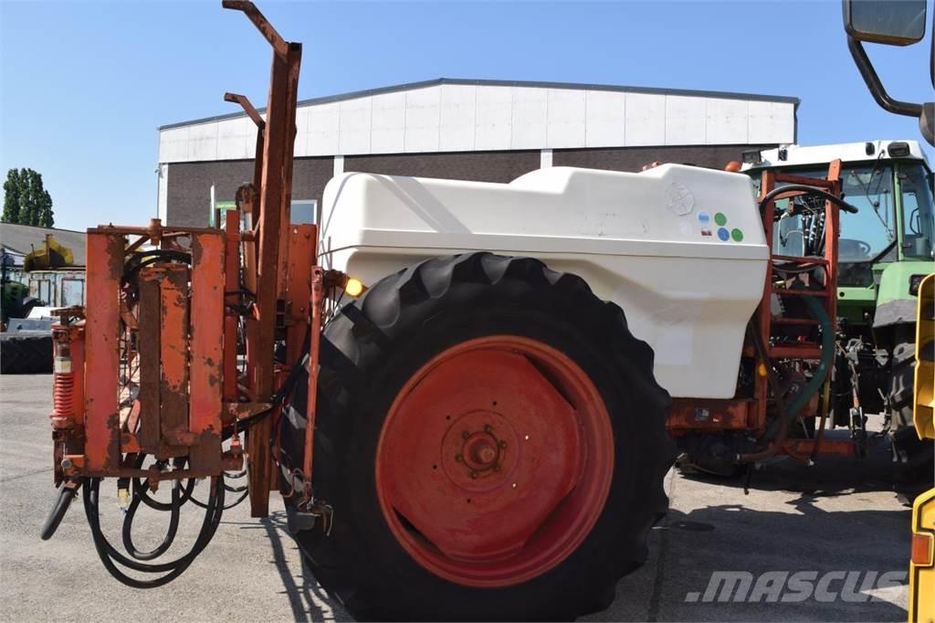 Holder N250 Trailed sprayers