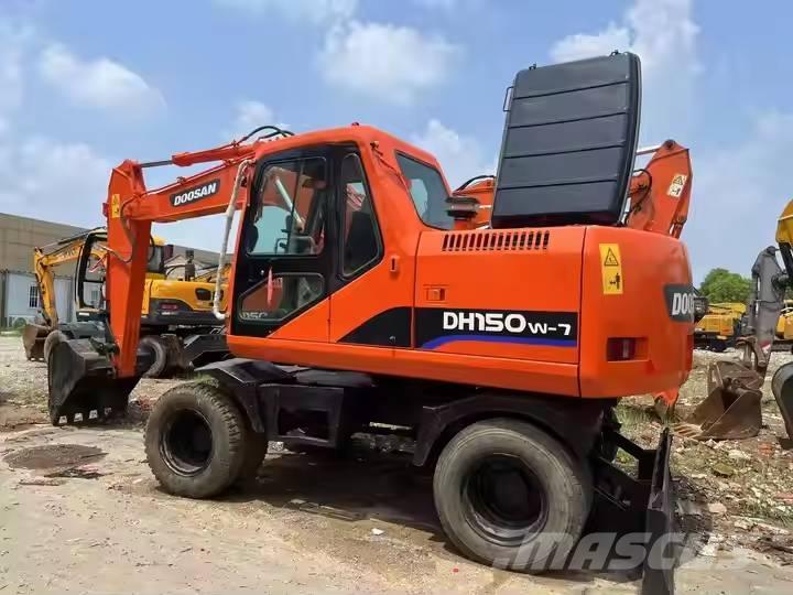 Doosan DH150W-7 Wheeled excavators