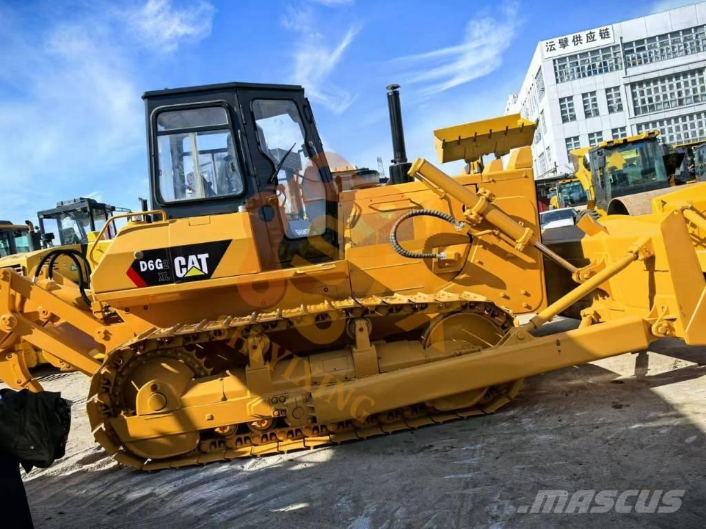 CAT D6G Graders