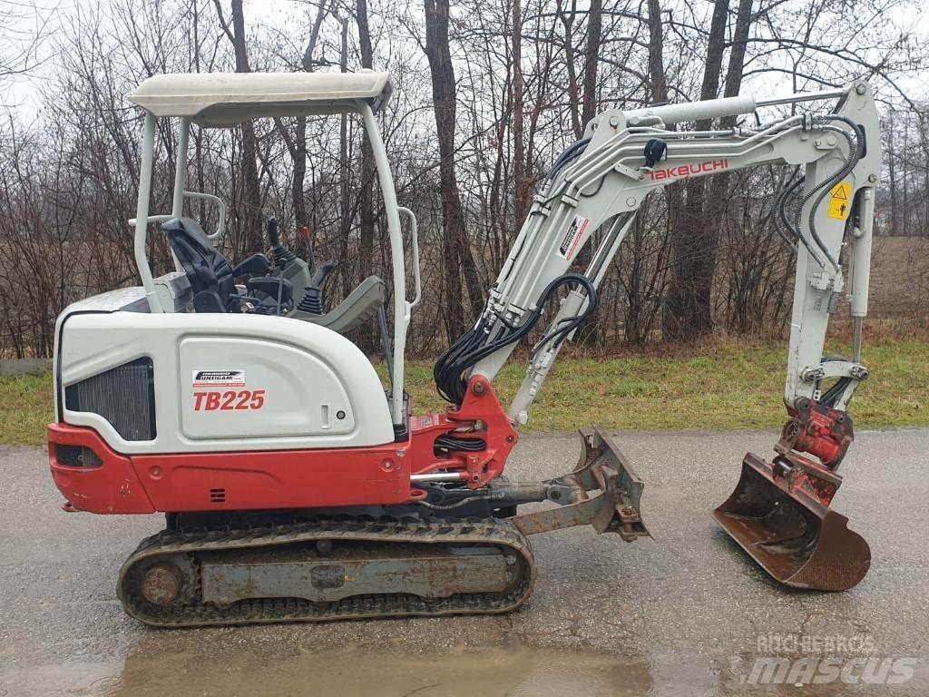 Takeuchi TB 225 Mini excavators < 7t (Mini diggers)