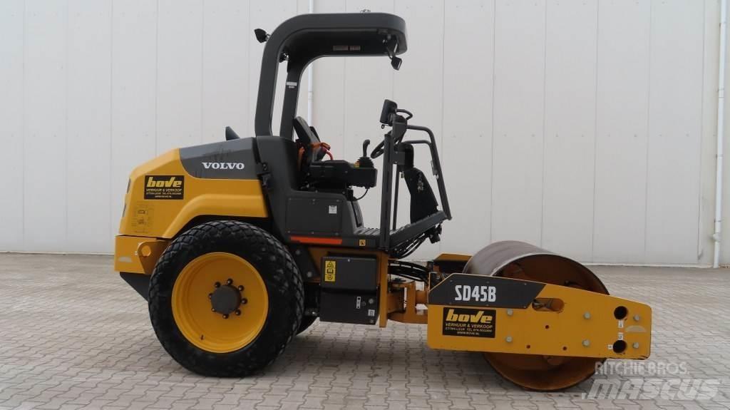 Volvo SD45B Single drum rollers
