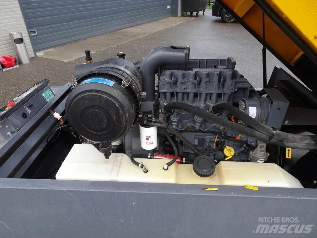 Atlas Copco XAS67 Compressors