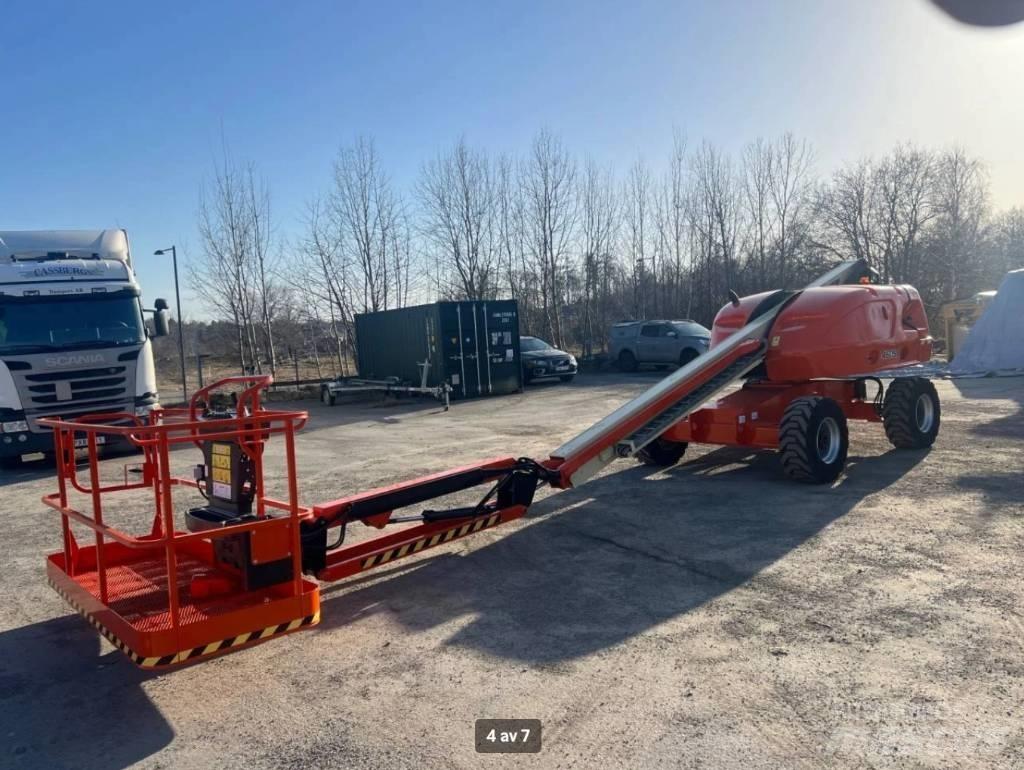 JLG 460 SJ Articulated boom lifts