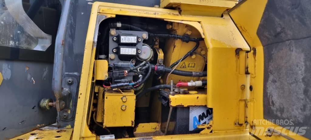 Komatsu D 61 EX-15 Crawler dozers
