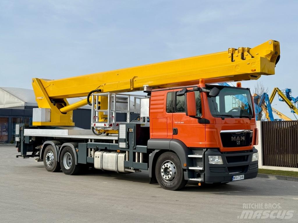 Wumag WT 530 Truck mounted platforms