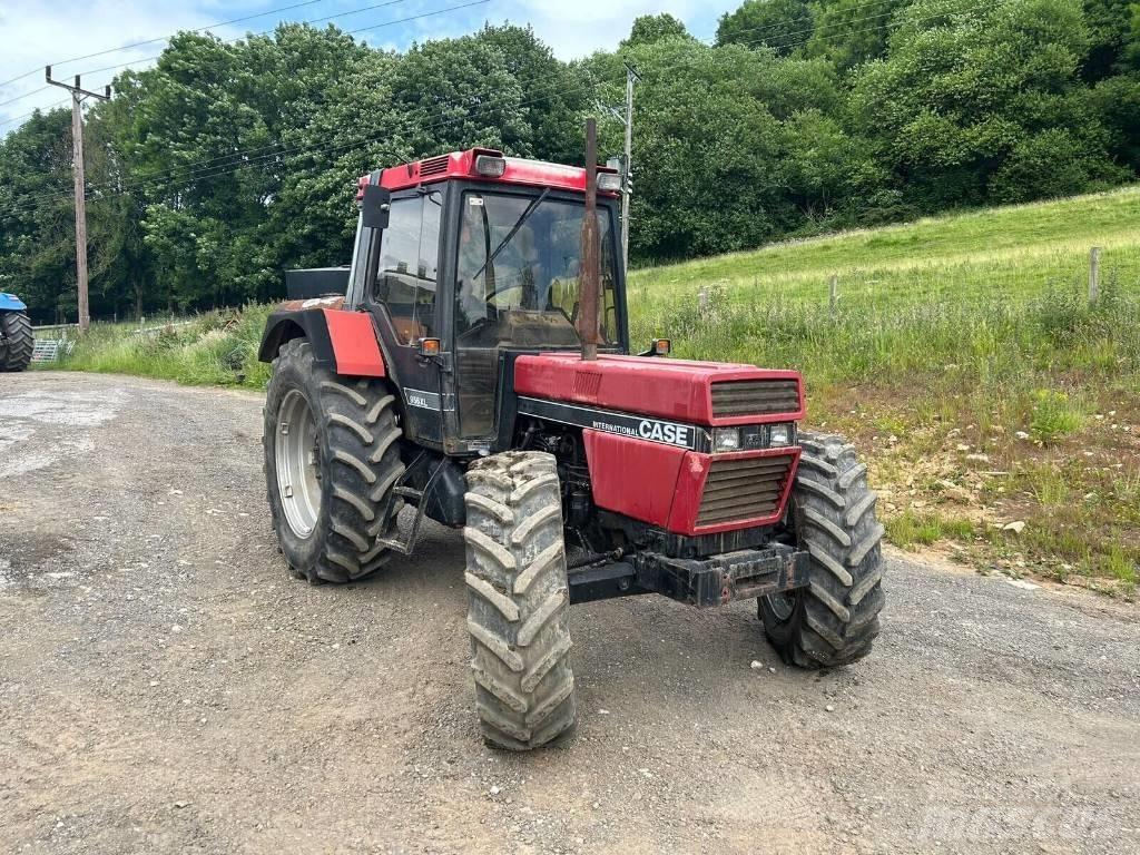 CASE 956XL Tractors