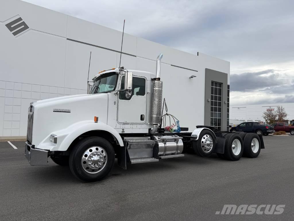 Kenworth T 800 Prime Movers