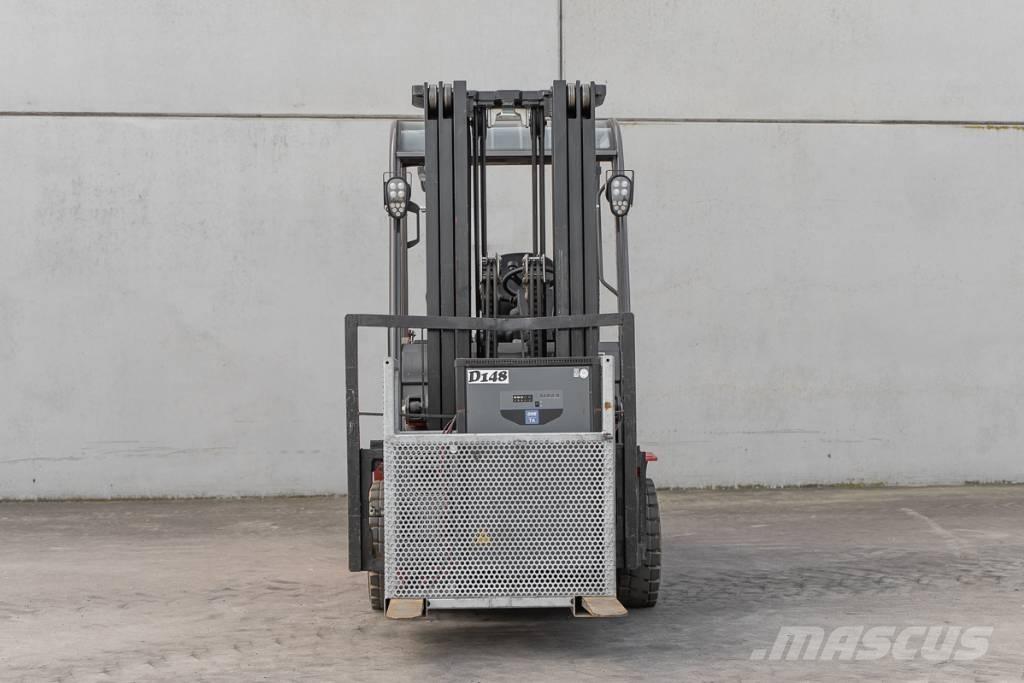Manitou ME 430 Electric forklift trucks