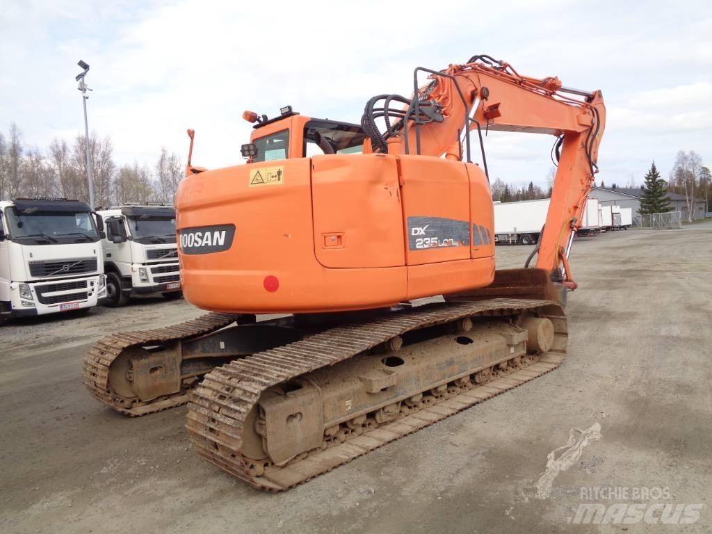 Doosan 235 LCR Crawler excavators