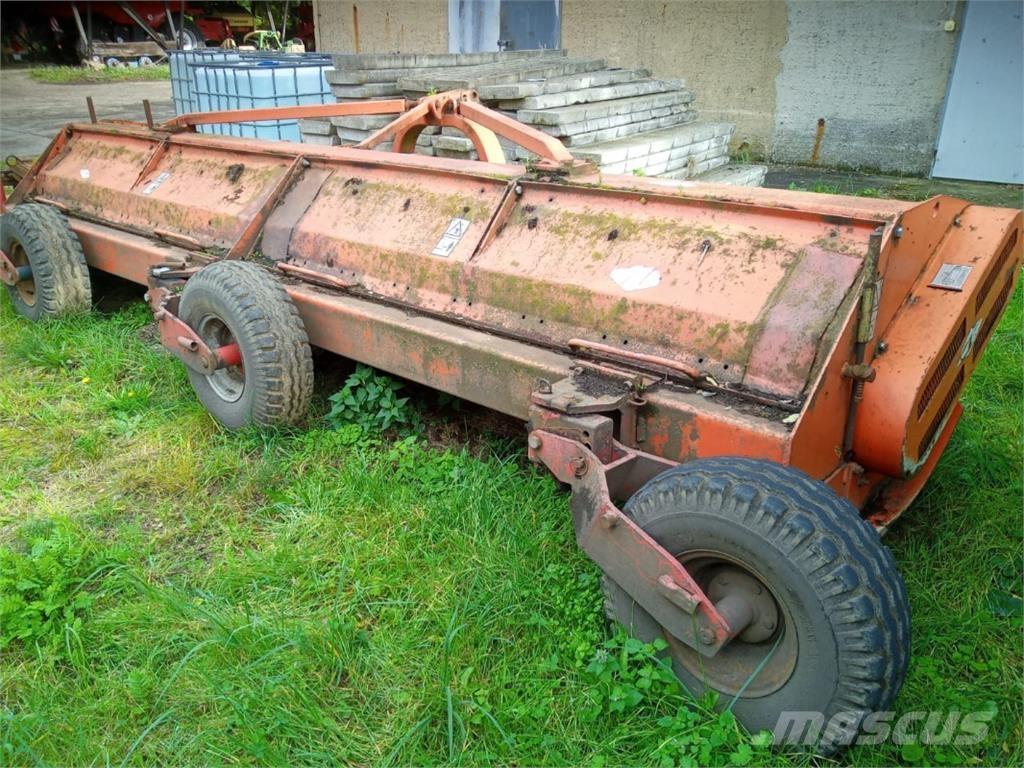 Kuhn NK 4801 Other groundscare machines