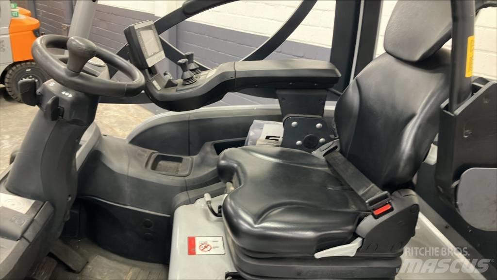 Still RX 60-30 Electric forklift trucks