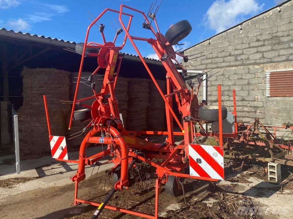 Kuhn GF 6502 Rakes and tedders