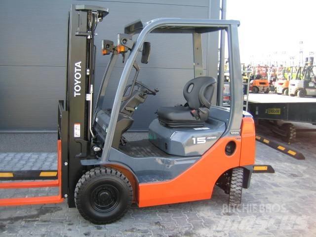 TOYOTA 028FGF15 LPG trucks