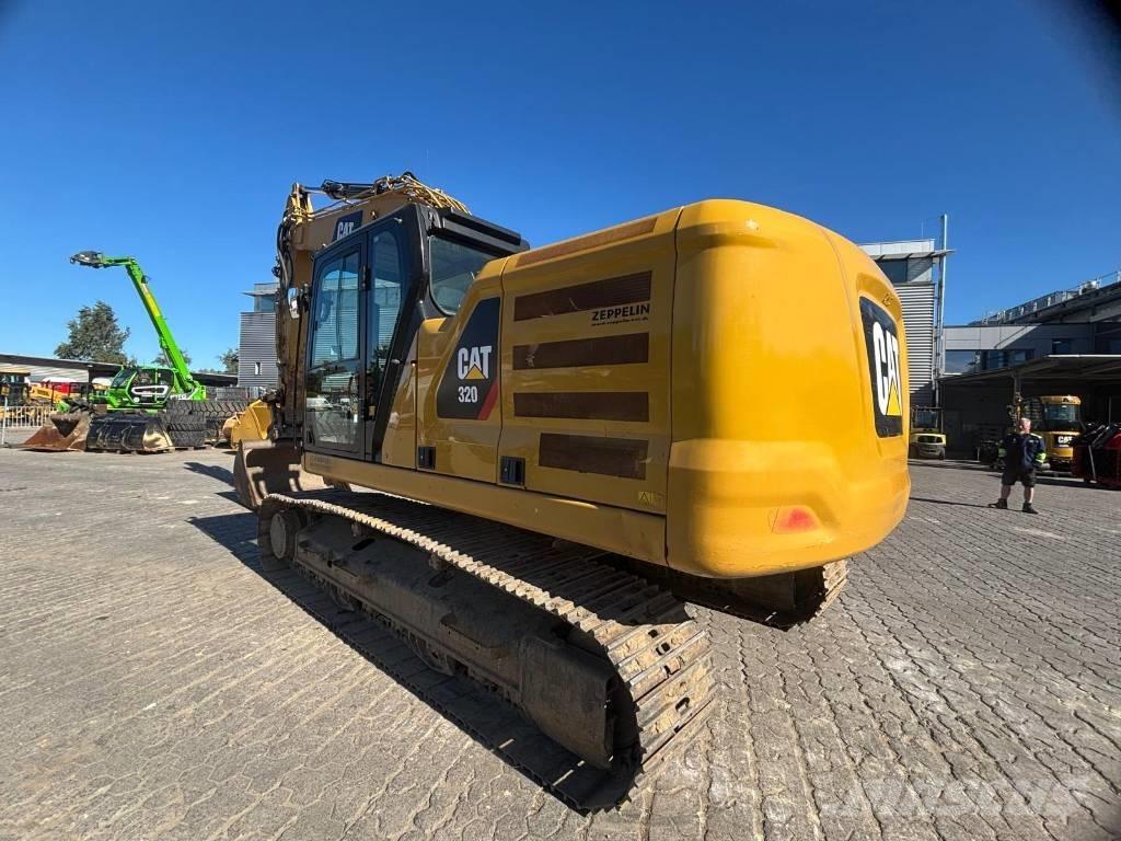 CAT 320 Crawler excavators